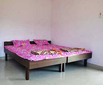 Indira Guest House, Alibaug 3